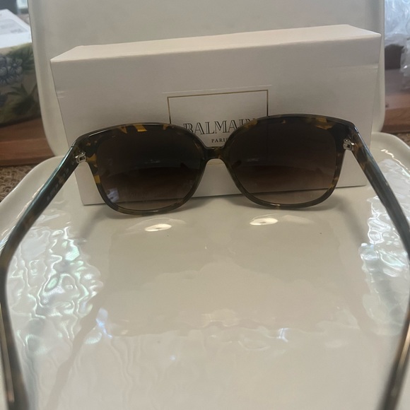 NWT Balmain Paris Women’s Sunglasses - Picture 9 of 9